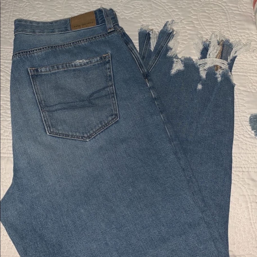 American eagle mom jeans